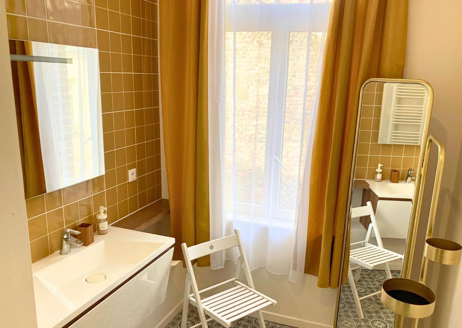 Le Bohemian Chic - 4 Chambres En Hypercentre De Saint-Omer, Ideal Pour Les Groupes ภายนอก รูปภาพ